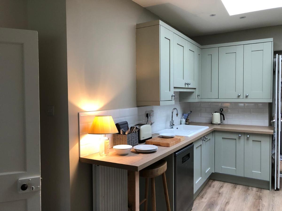 Nurse'S Cottage Томинтул Екстериор снимка